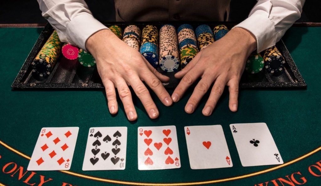 Các hành động của người chơi trong poker